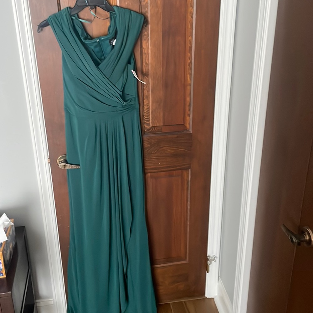 La Femme gown in dark green size 8